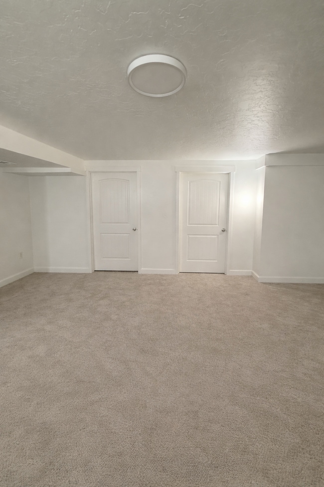 Building Photo - 948 Jack Dr