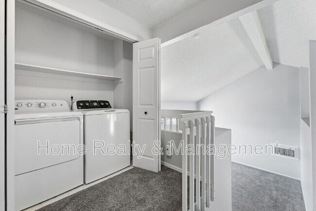 Building Photo - 13223 Quivas St