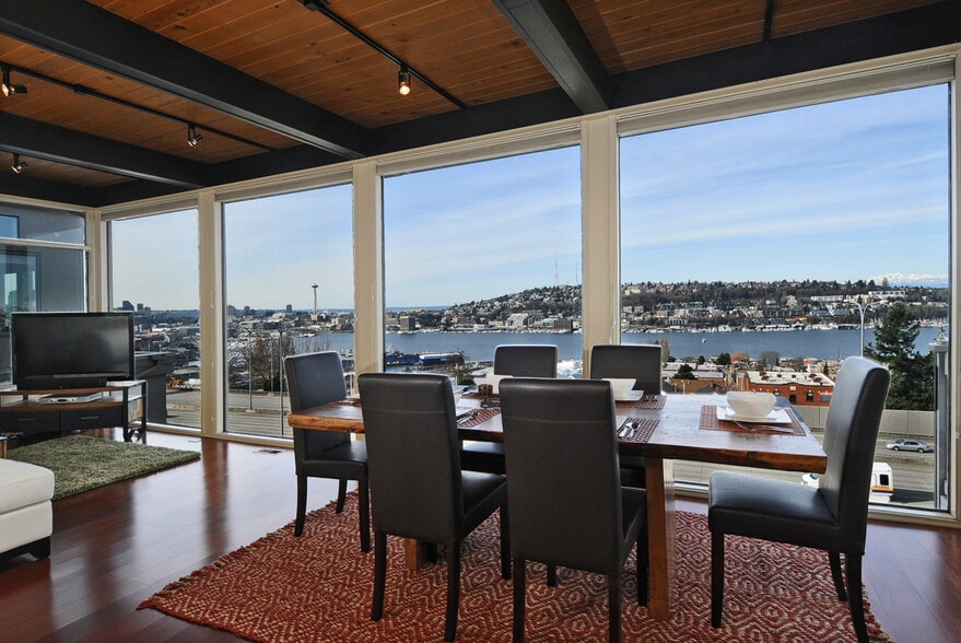 Building Photo - 1966 Harvard Ave E