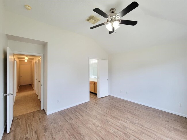 Building Photo - 19331 River Bottom Rd