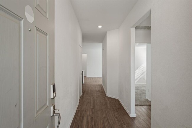 Building Photo - 3206 Dusted Daisey St