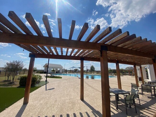 Building Photo - Brand New 4 Bed 2.5 Bath House with Large ...