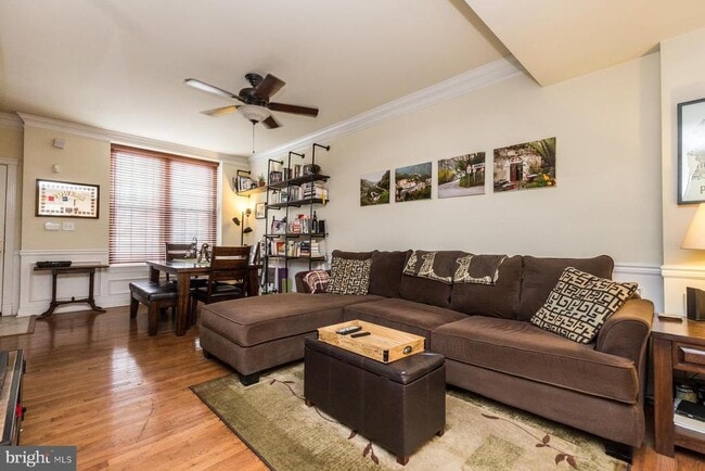 Building Photo - 916 S 25th St