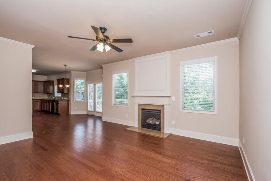 Building Photo - 231 Shaw Dr