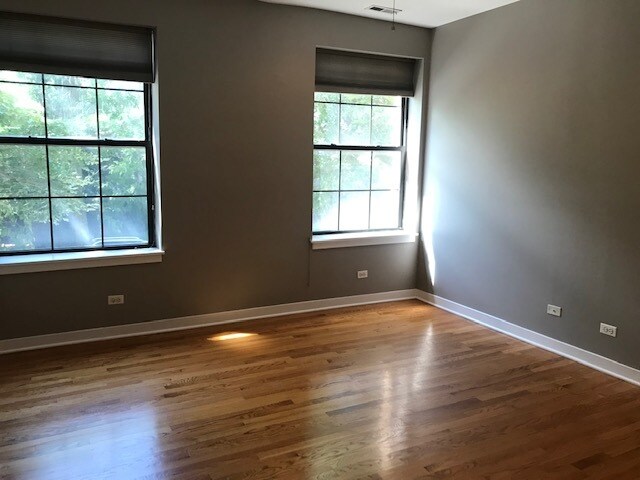 Building Photo - 2120 W Washington Blvd