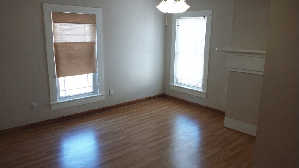 Building Photo - 487 Pocahontas Ave