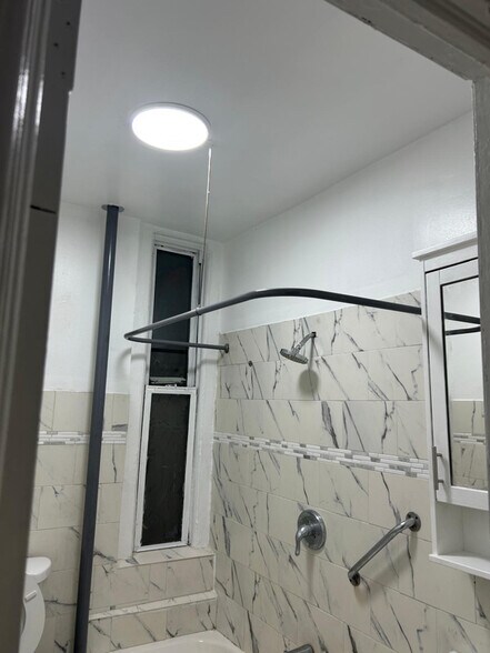 Building Photo - 508 W 139th St