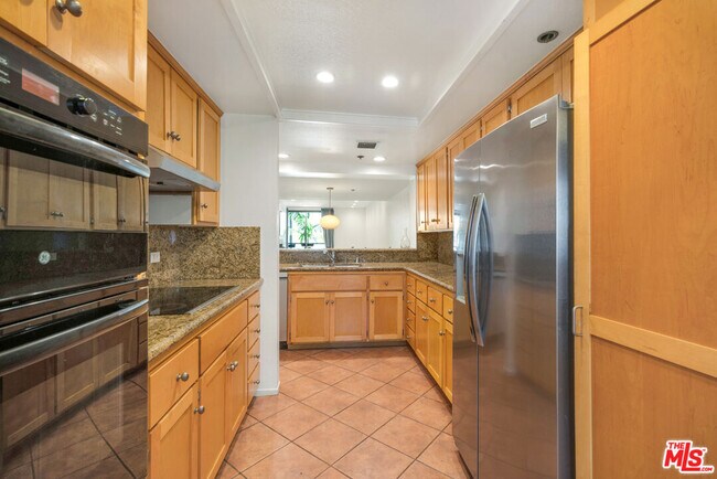 Building Photo - 2920 Neilson Wy