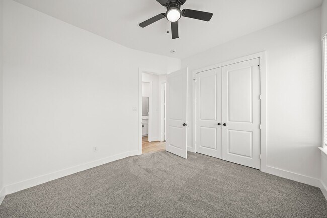 Building Photo - 3417 Tuam St