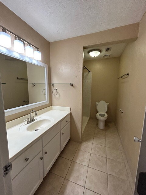 Building Photo - 2625 Weeping Willow Ln