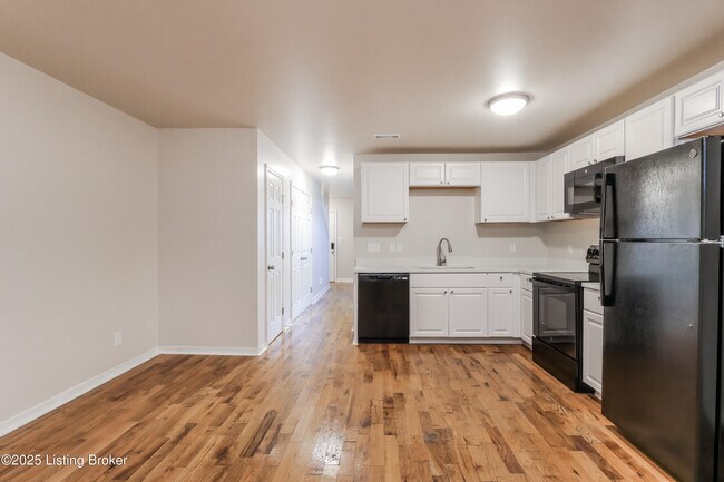 Building Photo - 2508 Rowan St