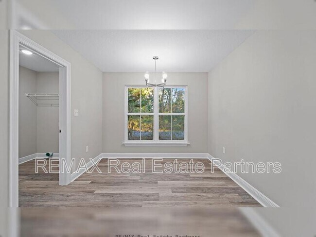 Building Photo - 15 Bellamy Ln