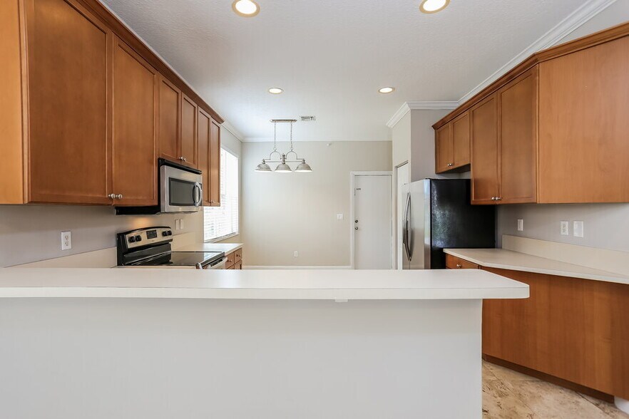 Building Photo - 141 Seminole Lakes Dr