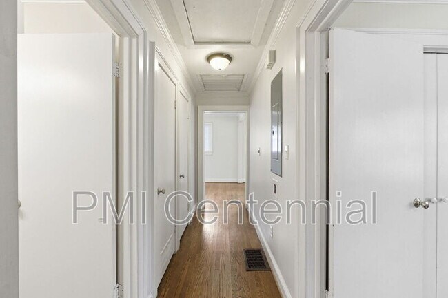 Building Photo - 2649 Homeland Dr