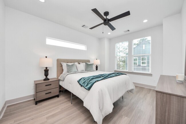 Building Photo - 5313 Kindred Gdn Ln