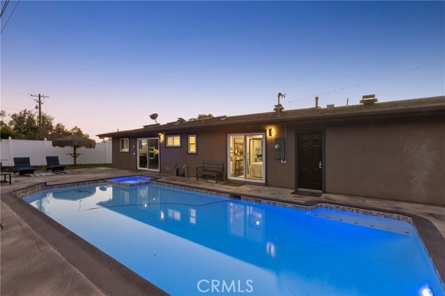 Building Photo - 1377 Hazelwood Pl