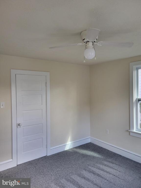 Building Photo - 729 E Washington St