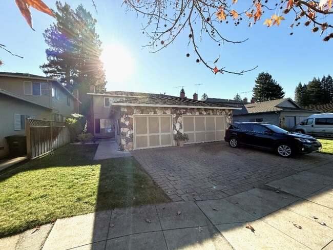 Building Photo - 282 Wheeler Ave