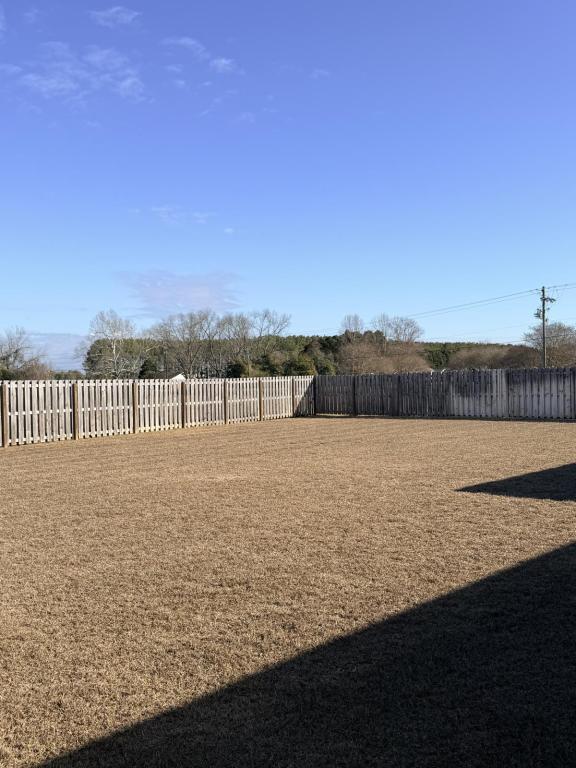 Building Photo - 111 Amelia Cir