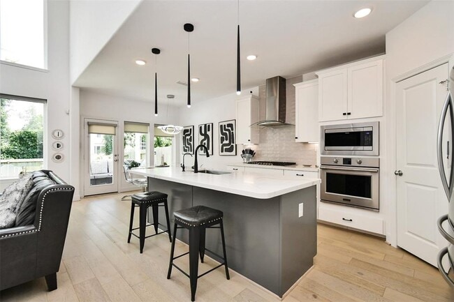 Building Photo - 8922 Stanley Oak Dr