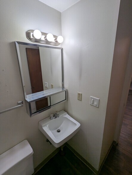 Building Photo - 3401 NE 65th St