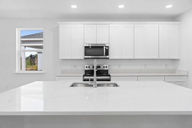 Building Photo - 9511 Paradise Dr