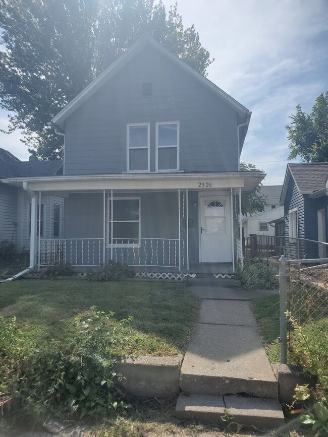 Primary Photo - 3 Bedroom 1 Bath House in Rock Island