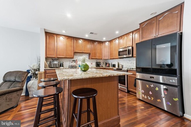 Building Photo - 47656 Pennrun Way