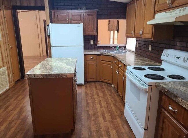 Building Photo - 6532 Mangrove Dr
