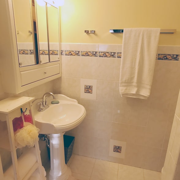 priv ba2 - 3457 N Kedzie Ave