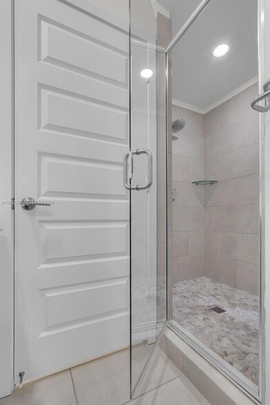 Building Photo - 8363 NW 41st St