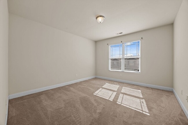 Building Photo - RENT THIS TWO BEDROOM UNIT FOR REDUCED REN...