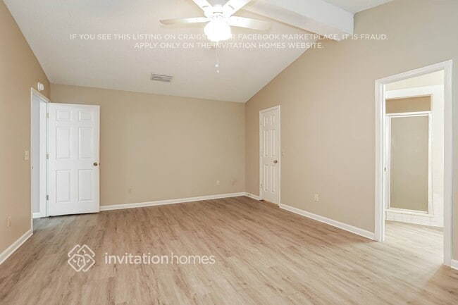 Building Photo - 11868 Gran Meadows Way