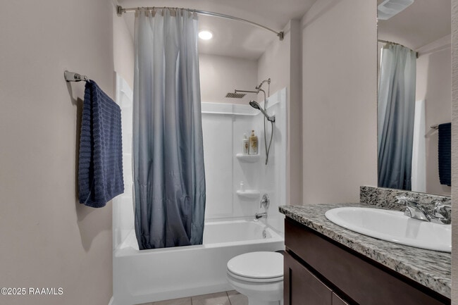 Building Photo - 101 Chestnut Oak Dr