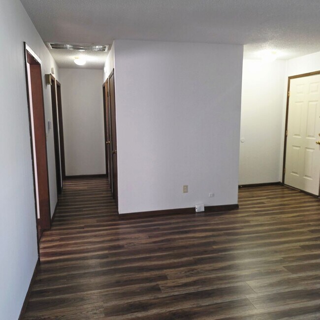 Building Photo - Cairo-1430/1432