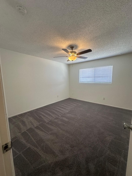 Building Photo - 8531 Rose St