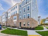 Building Photo - 2802 Calgary Ln