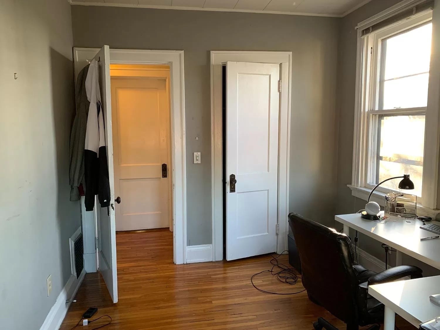 Building Photo - 647 Probasco St