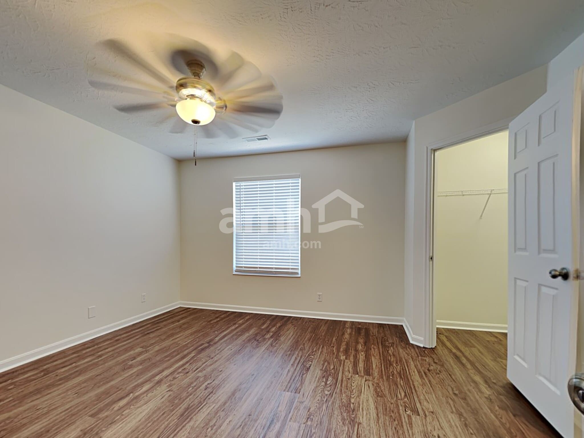 Building Photo - 1162 Edgewater Way