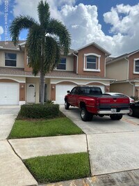 Building Photo - 1040 Venetian Dr