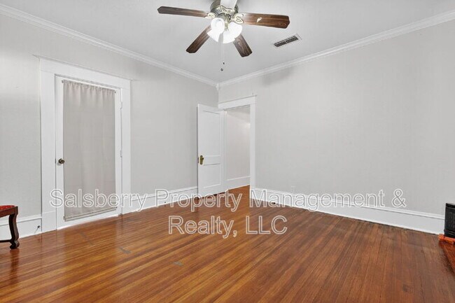 Building Photo - 212 N Grand Ave