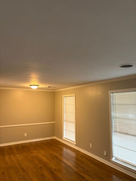 Building Photo - 3293 S Perkins Rd