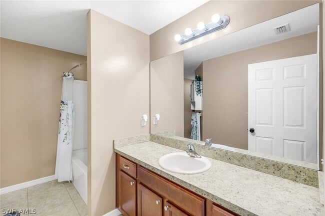 Building Photo - 740 Evening Shade Ln