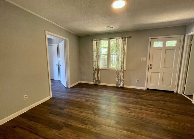 Building Photo - Available now. Totally remodeled 3 BR/2 BA...