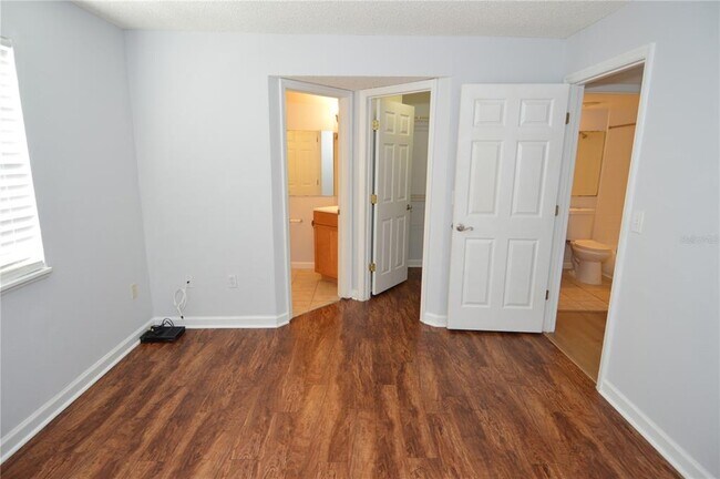 Building Photo - 2500 Winding Creek Blvd