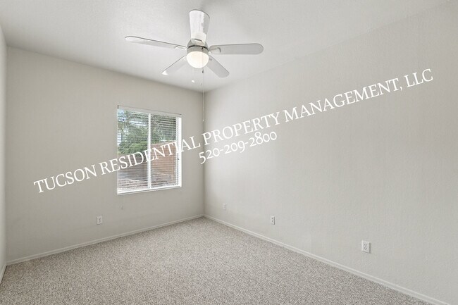 Building Photo - 11399 Silver Pheasant Loop