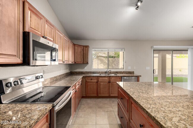 Building Photo - 22982 W Pima St