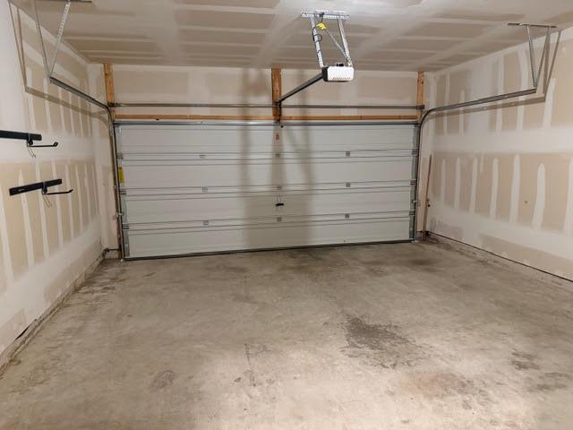 Building Photo - 329 Los Cobos Ln
