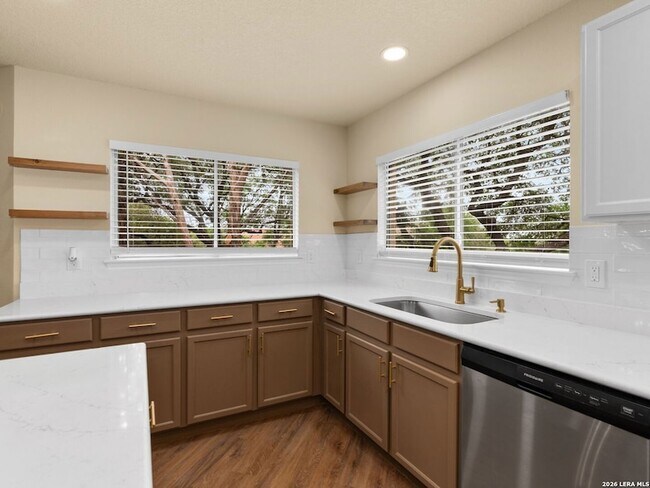 Building Photo - 10802 Winter Creek