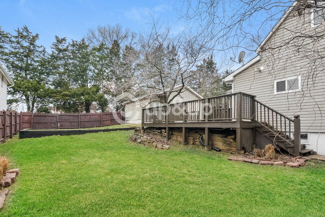 Building Photo - Fantastic 2bd/2.5ba home! Let yourself in!